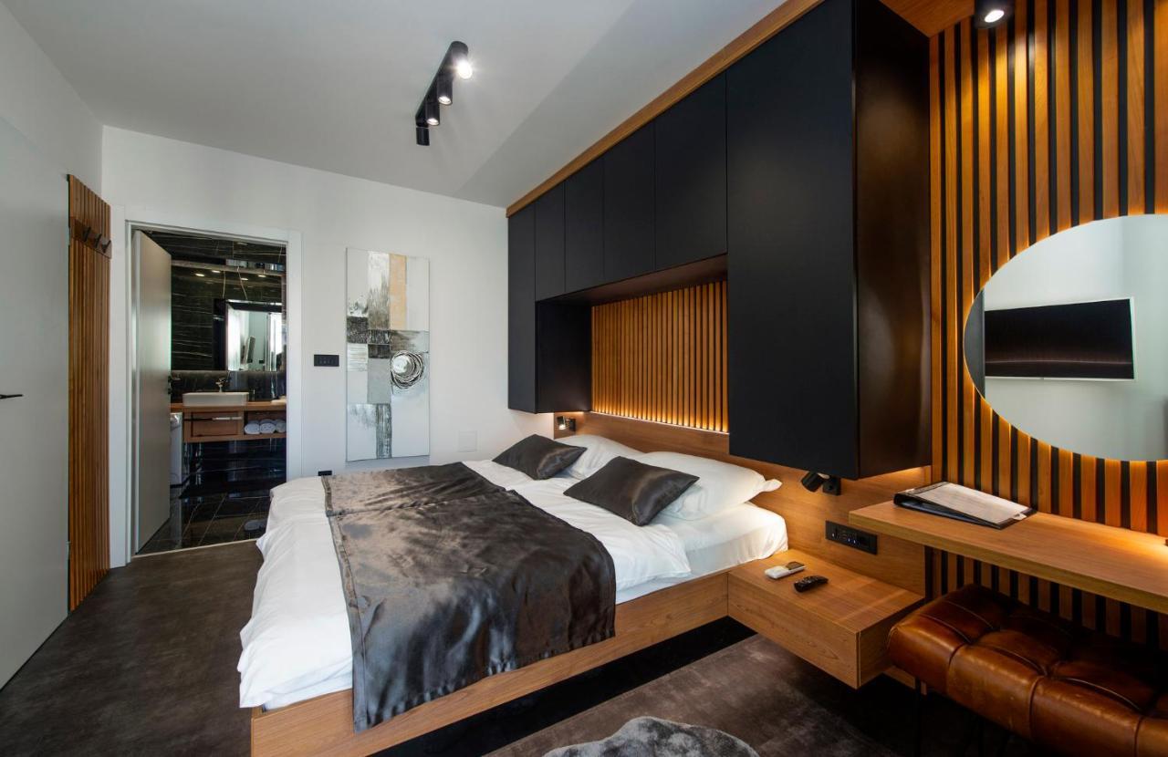 Jazine Lux E&t Apartment
